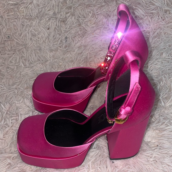 Versace pink satin platform pumps SZ 37 - Picture 9 of 15